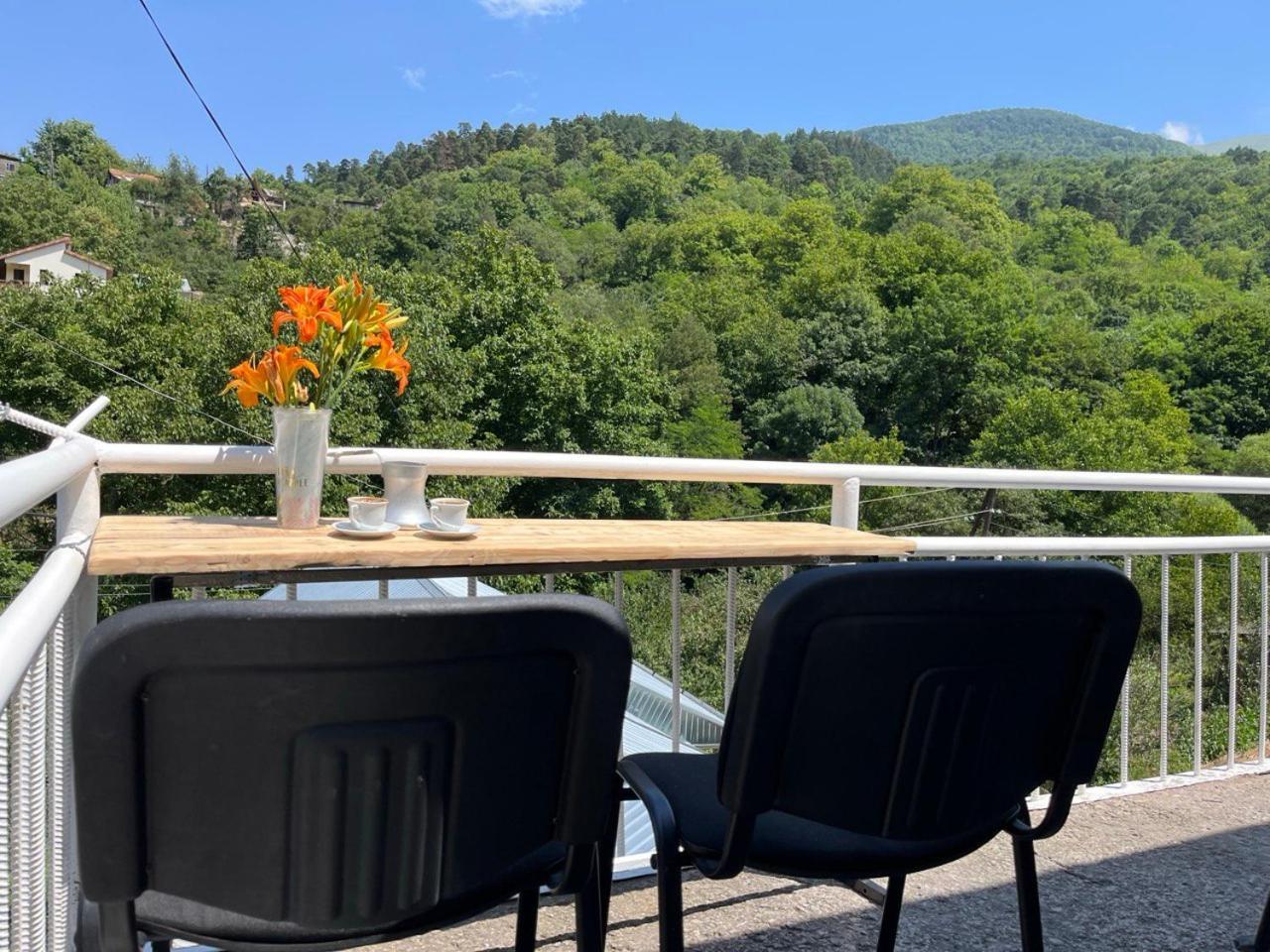 Hostel La Casa Dilijan Eksteriør bilde